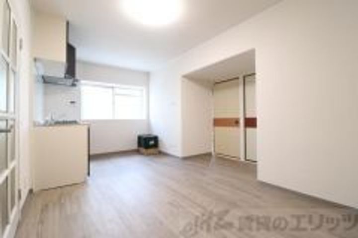 センチュリー三島の居間