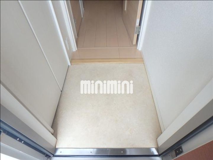 HOUSE NEW・MIYAKOの玄関
