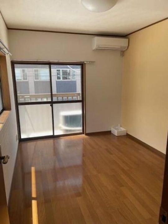 神奈川県横浜市鶴見区生麦1(アパート)の賃貸物件の居間