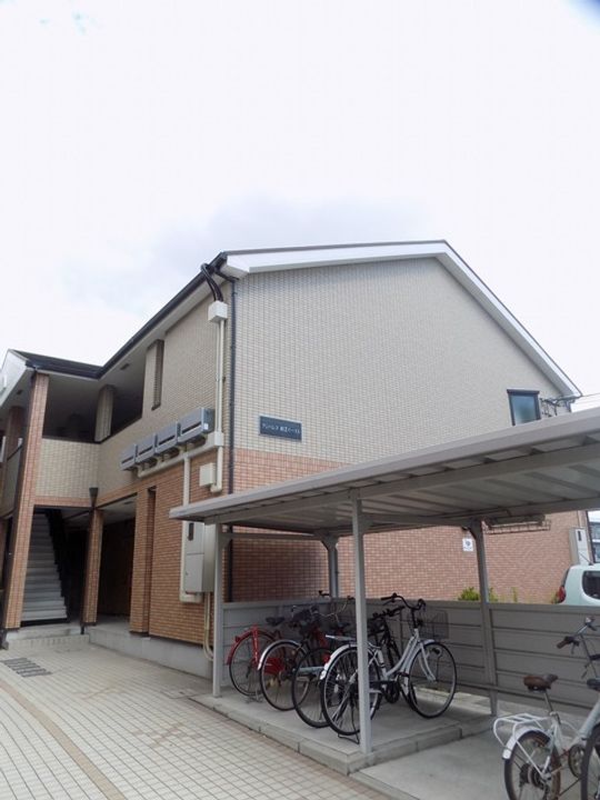 フジパレス初芝イーストの外観