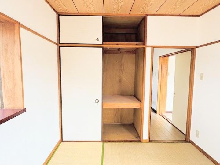 ビューレひばりの内装