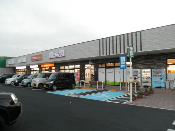 埼玉県吉川市中曽根2(アパート)の賃貸物件の周辺