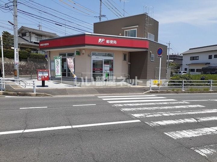 オリーブ・ハウスの周辺