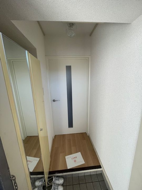 マンションリヴィエールの玄関