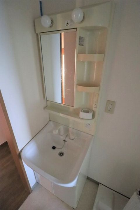 コートヴィレッジ若沼 A棟の内装