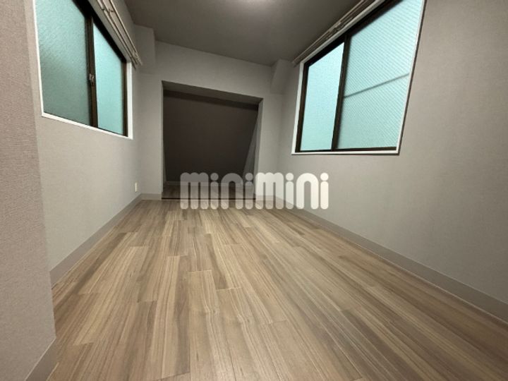 山本ビルの内装