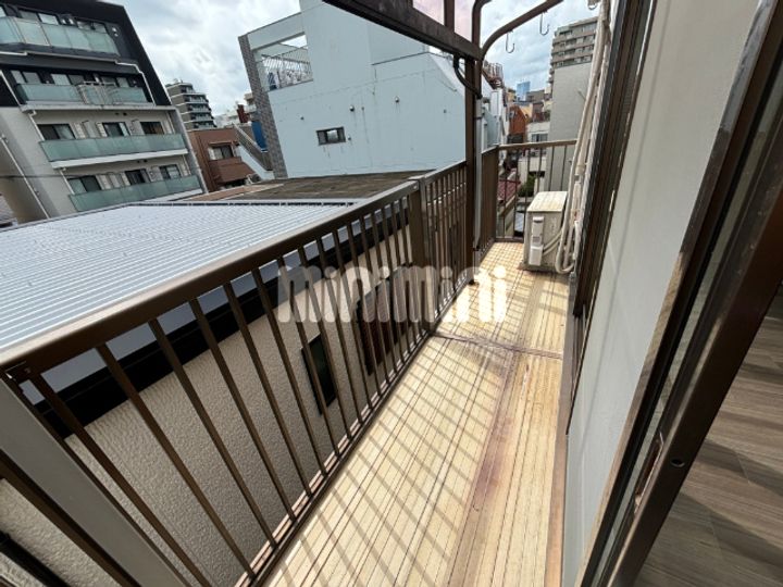 山本ビルの内装