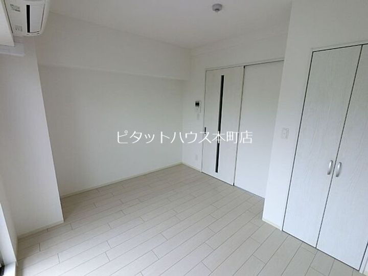 大阪府大阪市西区本田1(マンション)の賃貸物件の居間