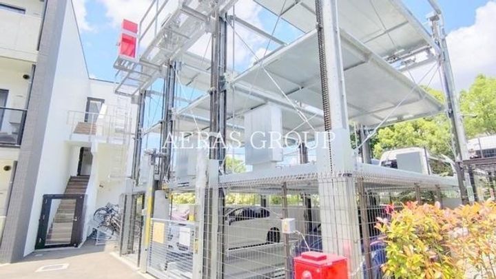 LOC′S SHINYURIGAOKAの地図