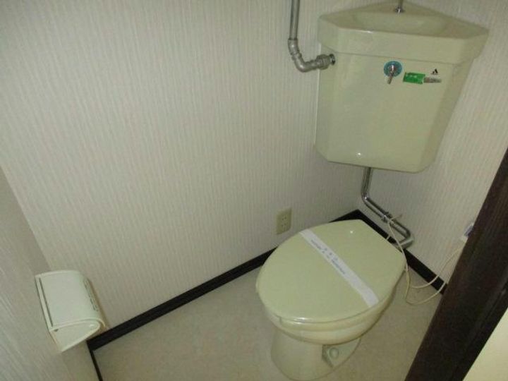 フローレンスミキB館の内装