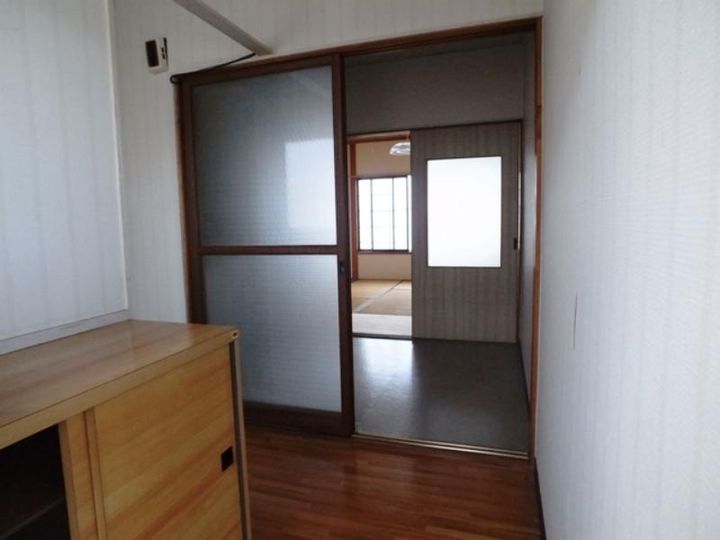 コーポ花田の玄関