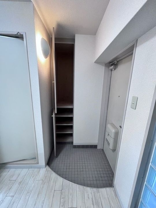 センチュリーロイヤル岡山の玄関