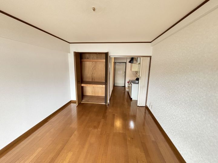 カンフォトとその居間