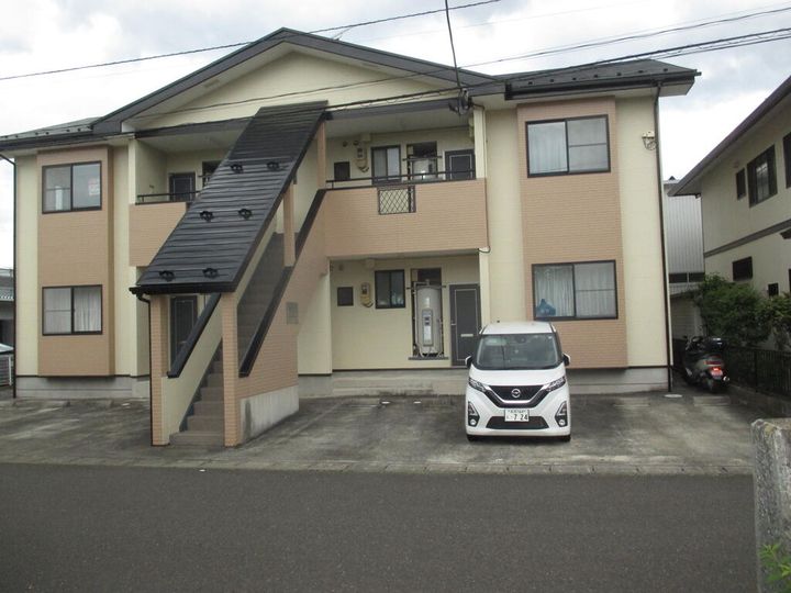 タンドゥール・Kの外観