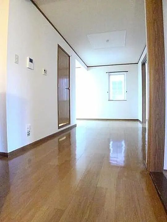 岡山県井原市七日市町(アパート)の賃貸物件の居間