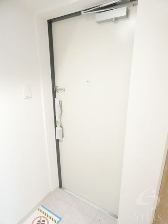 大阪府池田市満寿美町(マンション)の賃貸物件の玄関