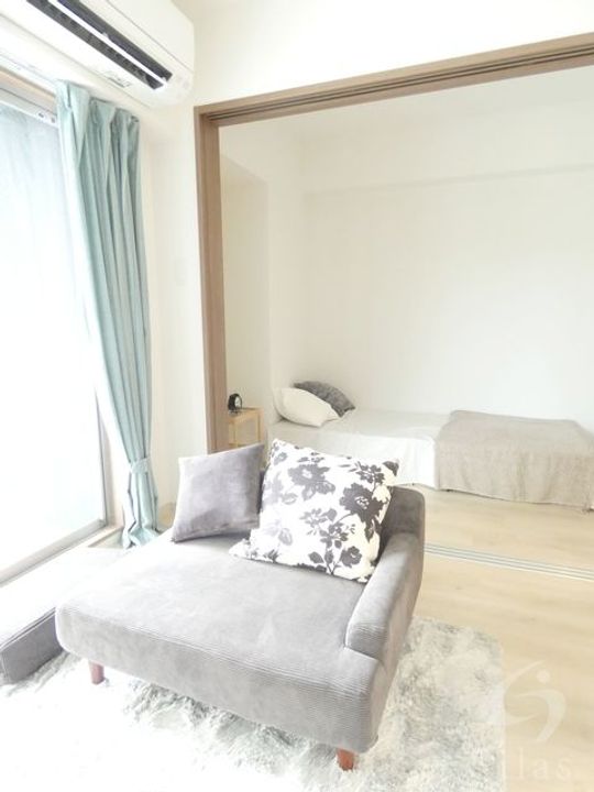 大阪府池田市満寿美町(マンション)の賃貸物件の居間