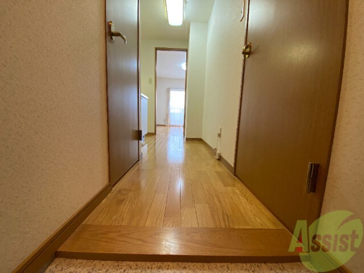 ヴァンヴェール柴崎の玄関