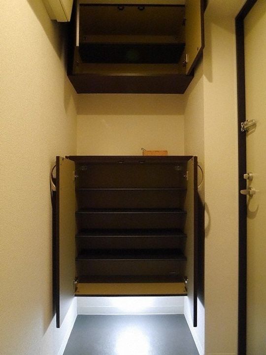 CASA MIYANOMORIの玄関