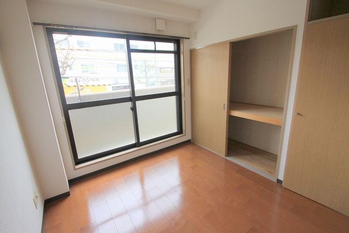 メノーコダマの内装