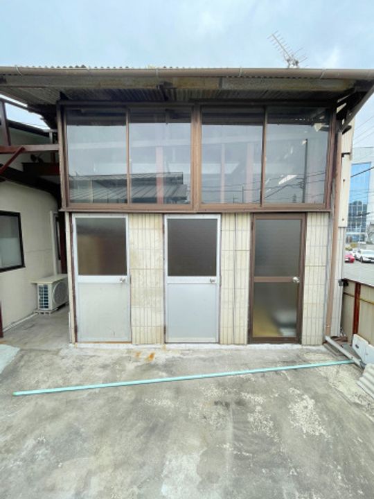 折出アパートの周辺