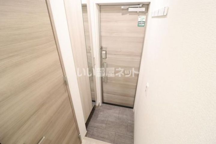 群馬県前橋市千代田町2(アパート)の賃貸物件の玄関