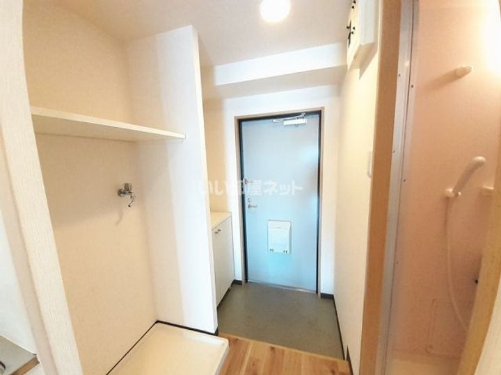 大阪府藤井寺市野中4(アパート)の賃貸物件の玄関