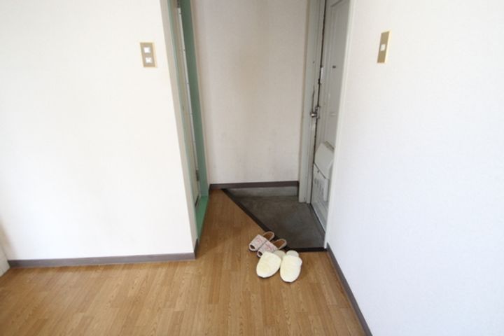 矢賀ビルの玄関