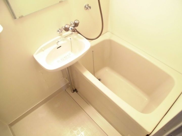 フランボワーズGの風呂