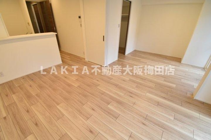 インプルーブ天満橋の居間