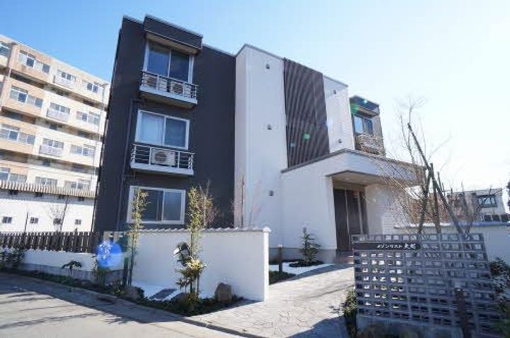 メゾンマスト大町 Bの外観