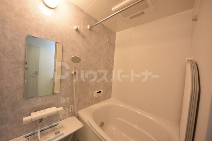 リーブルファイン三郷新和III 1号棟の風呂