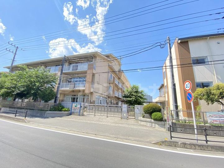 リーブルファイン三郷新和III 1号棟の周辺