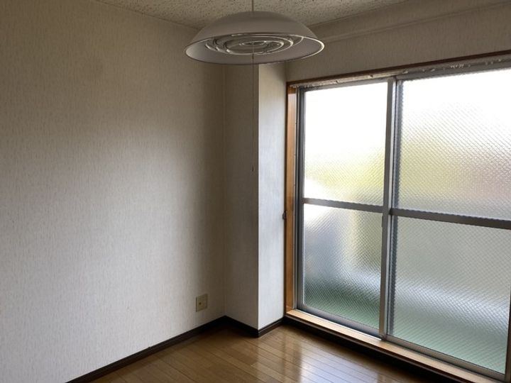 中央ハイツの居間