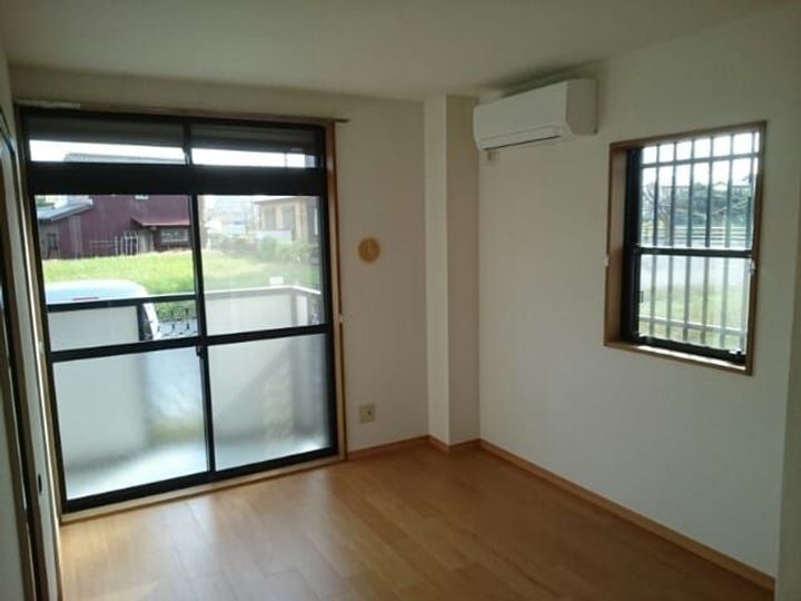 クリエイトメゾンの居間