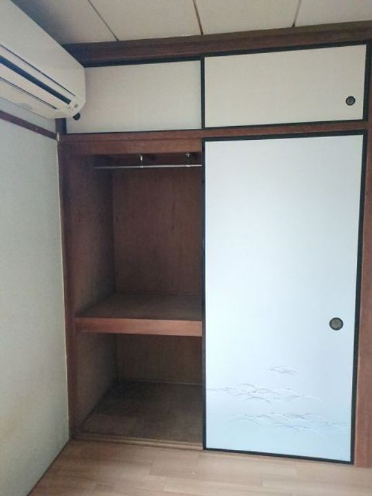 丸富ビルの内装