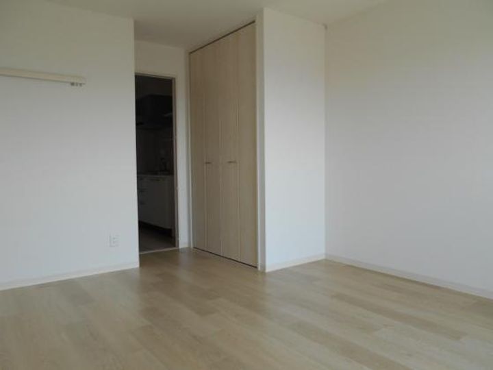 ルネス武富 II号館の居間