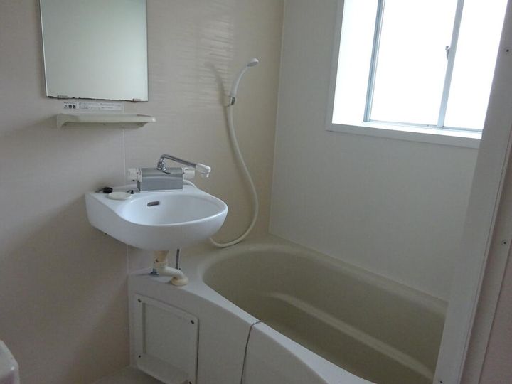 グランデ桜妃IIの風呂