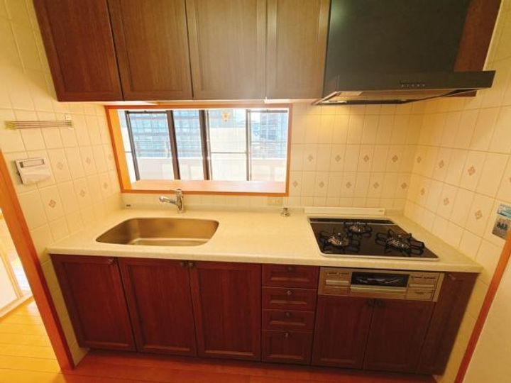 鴨川アーバンライフのキッチン