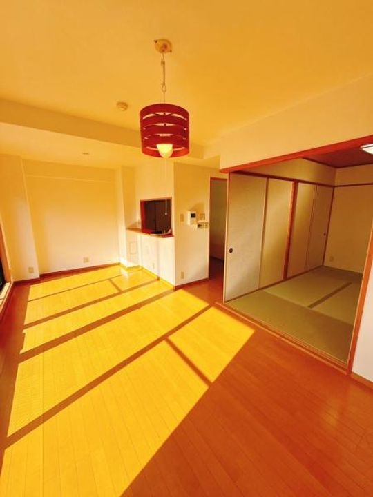 鴨川アーバンライフの居間