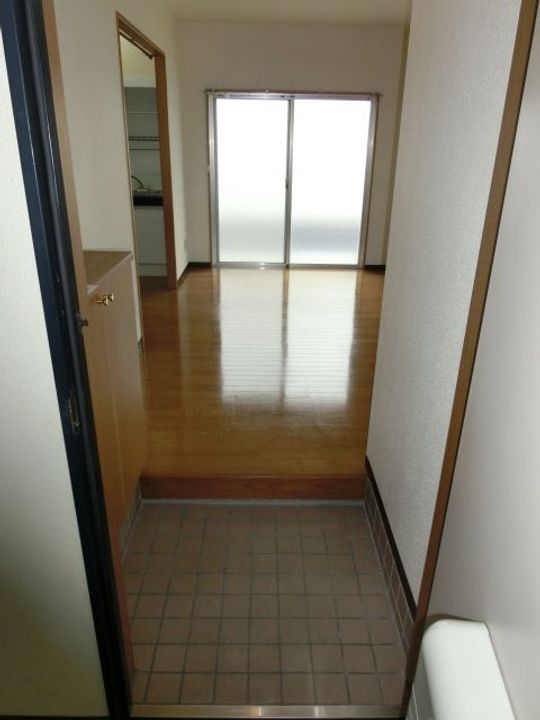 新宿マンションの玄関