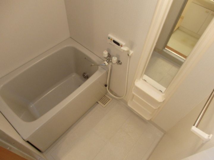 滋賀県高島市新旭町北畑1(アパート)の賃貸物件の風呂
