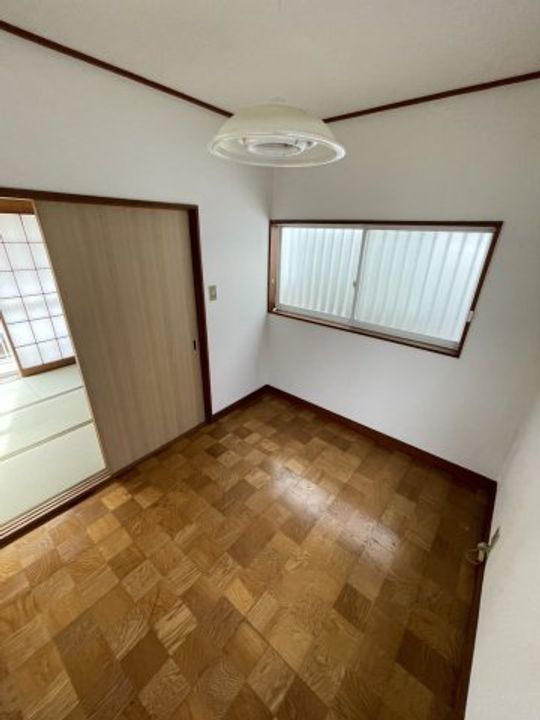 千葉県市川市宮久保1(一戸建)の賃貸物件の居間