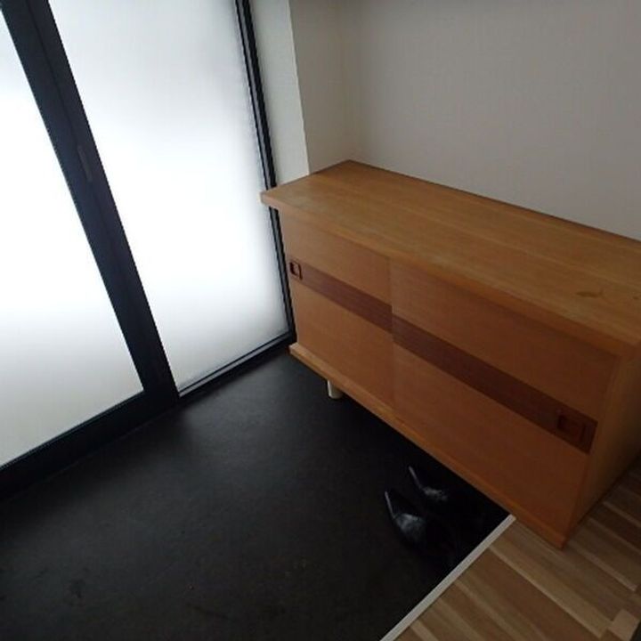 シュプロスしのろの玄関