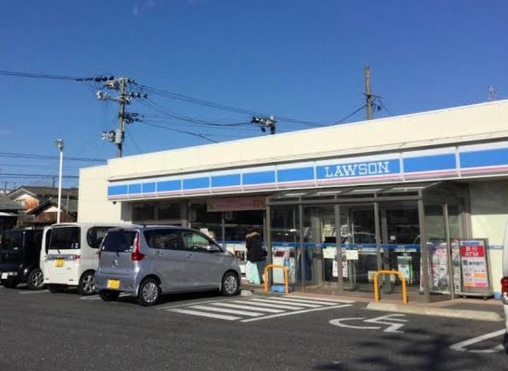 マジェスティIIの周辺