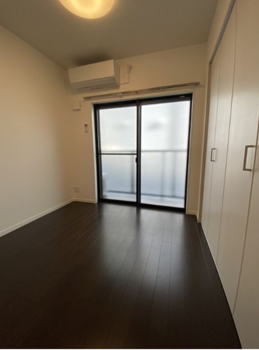 フォレスト飯山満の内装