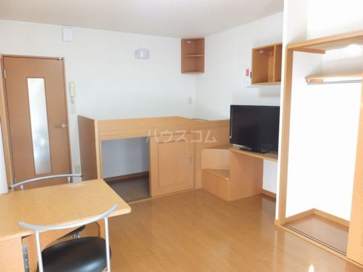 レオパレスEASEIIの居間