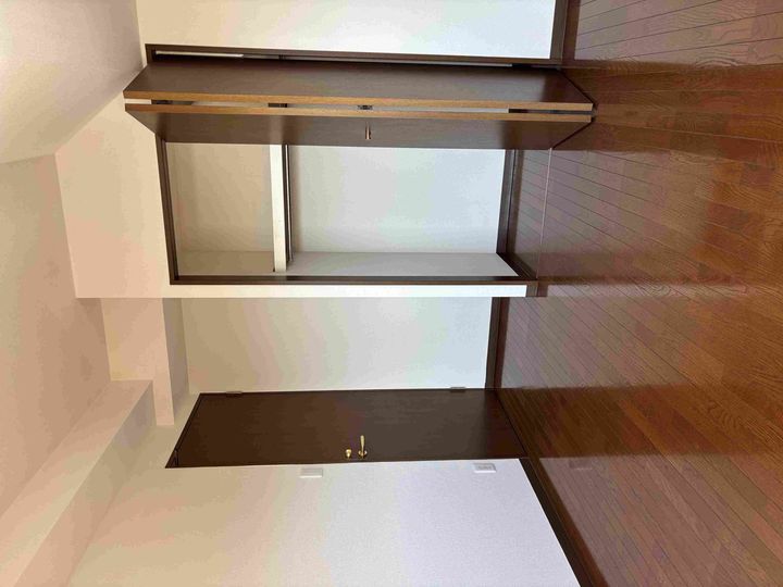 日伸ビルの内装