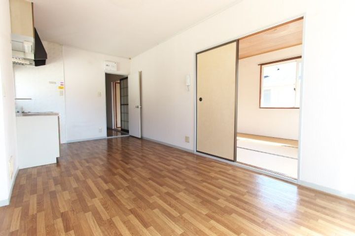 エステート広Dの内装