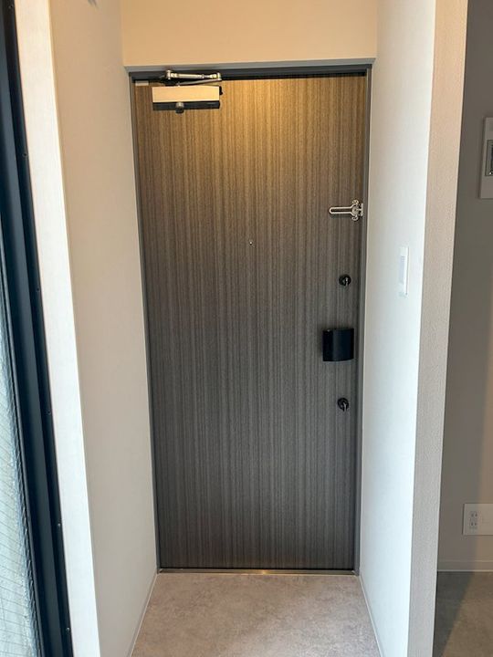 ブリリアントコートクラージュの玄関